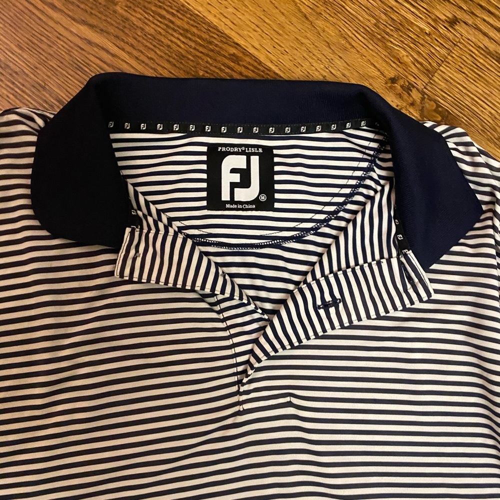 FJ Men’s Golf Shirt Prodry Lisle Blue and White Stripes Size M